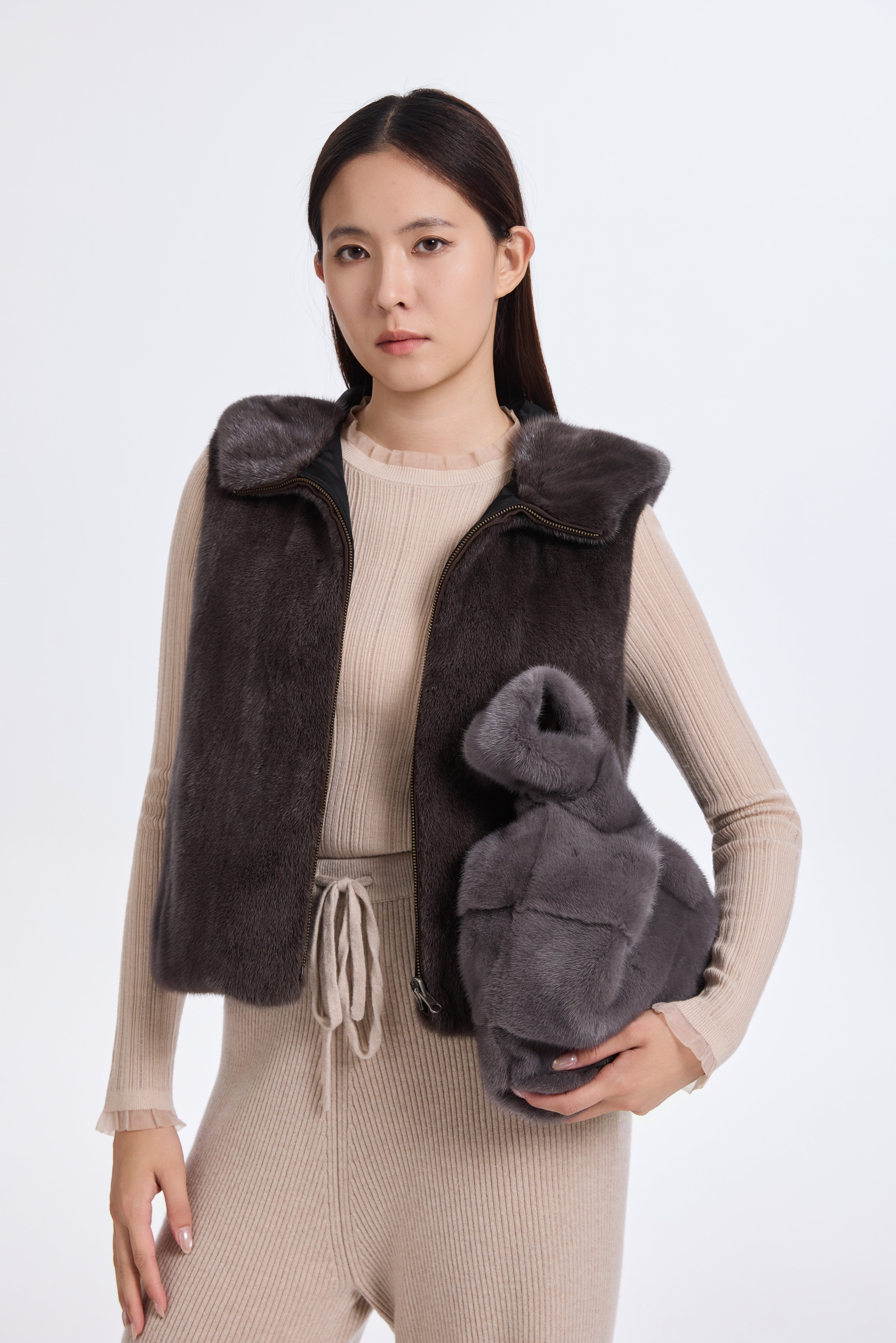 SMOKE PEARL MINK VEST REV. TO TAFFETA