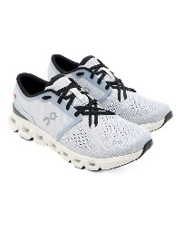 ON RUNNING SNEAKERS