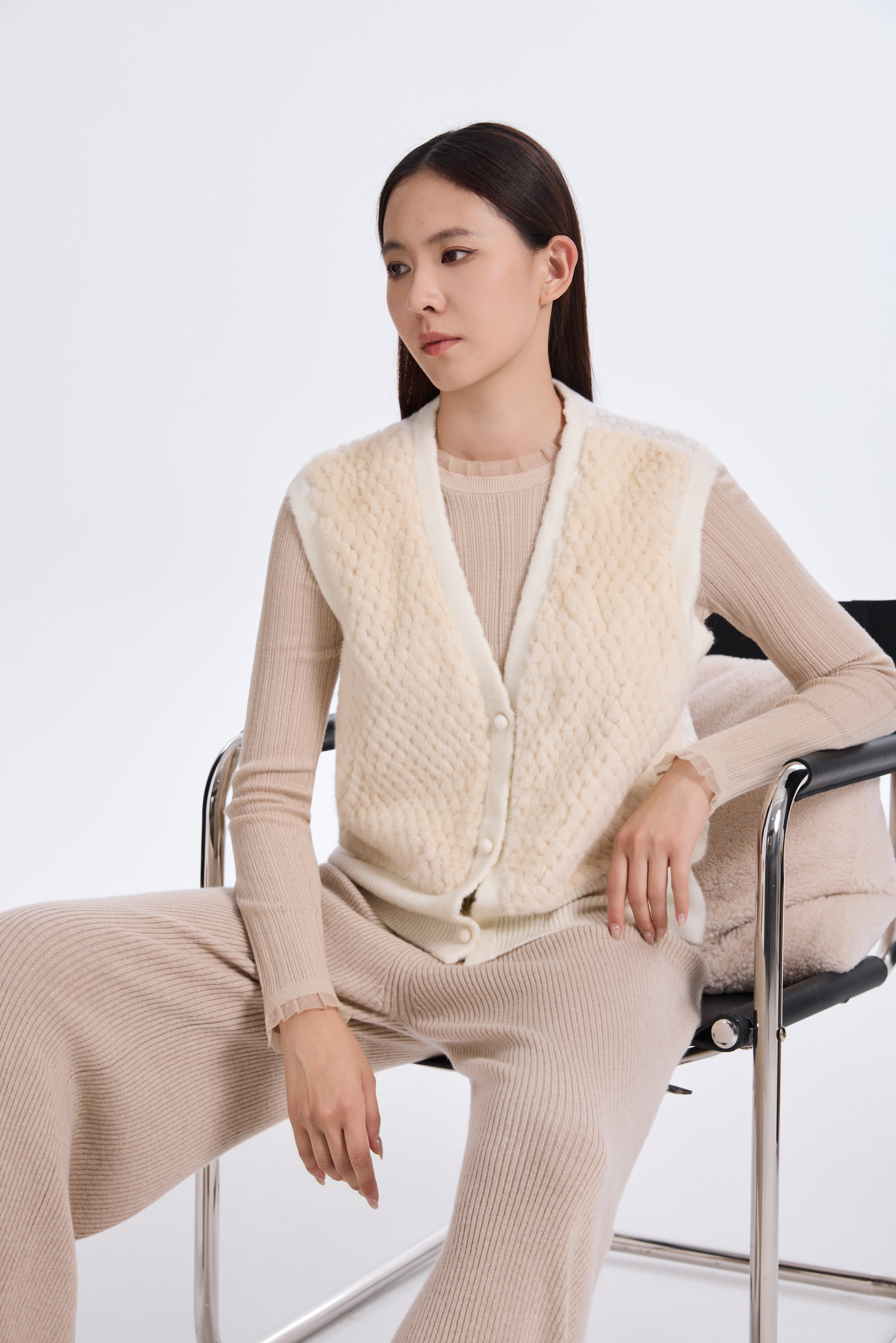 BEIGE MINK /KNIT VEST