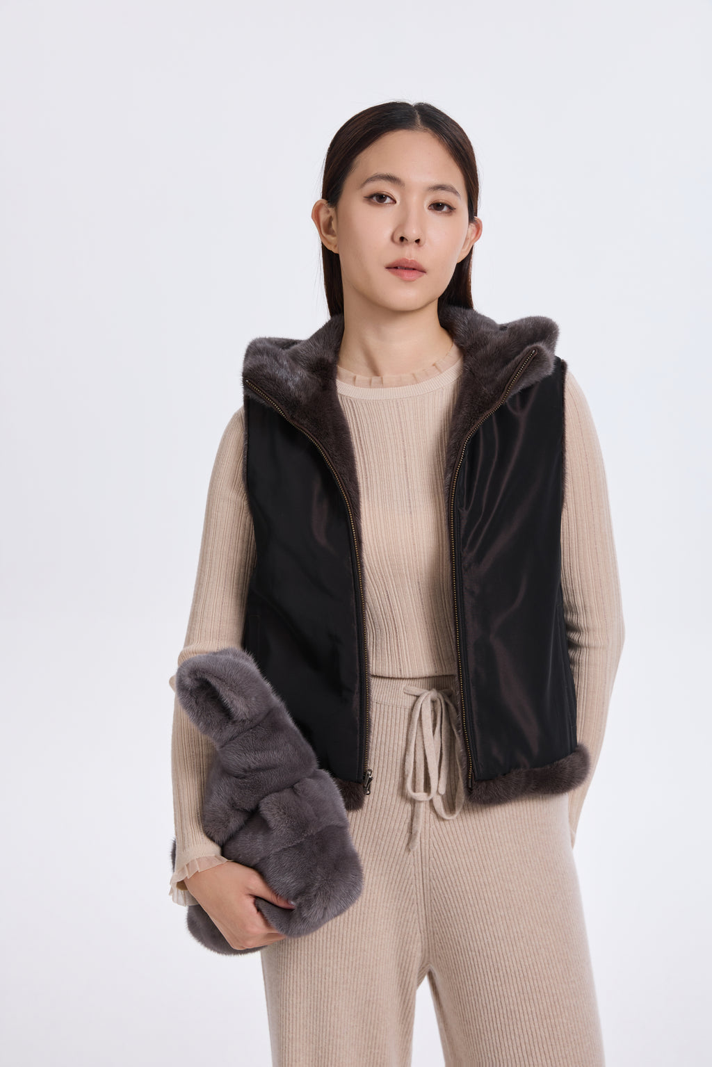 SMOKE PEARL MINK VEST REV. TO TAFFETA