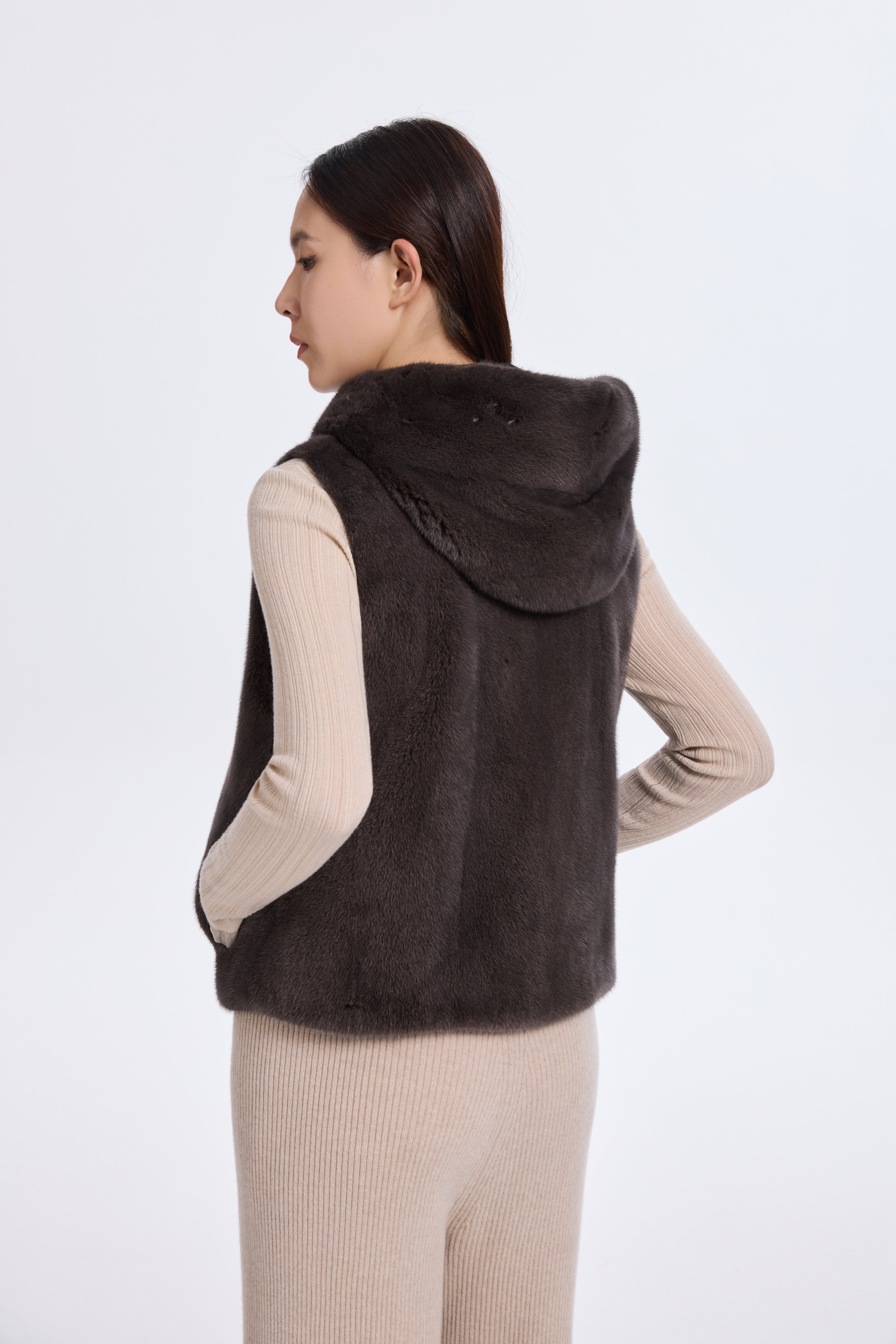 SMOKE PEARL MINK VEST REV. TO TAFFETA