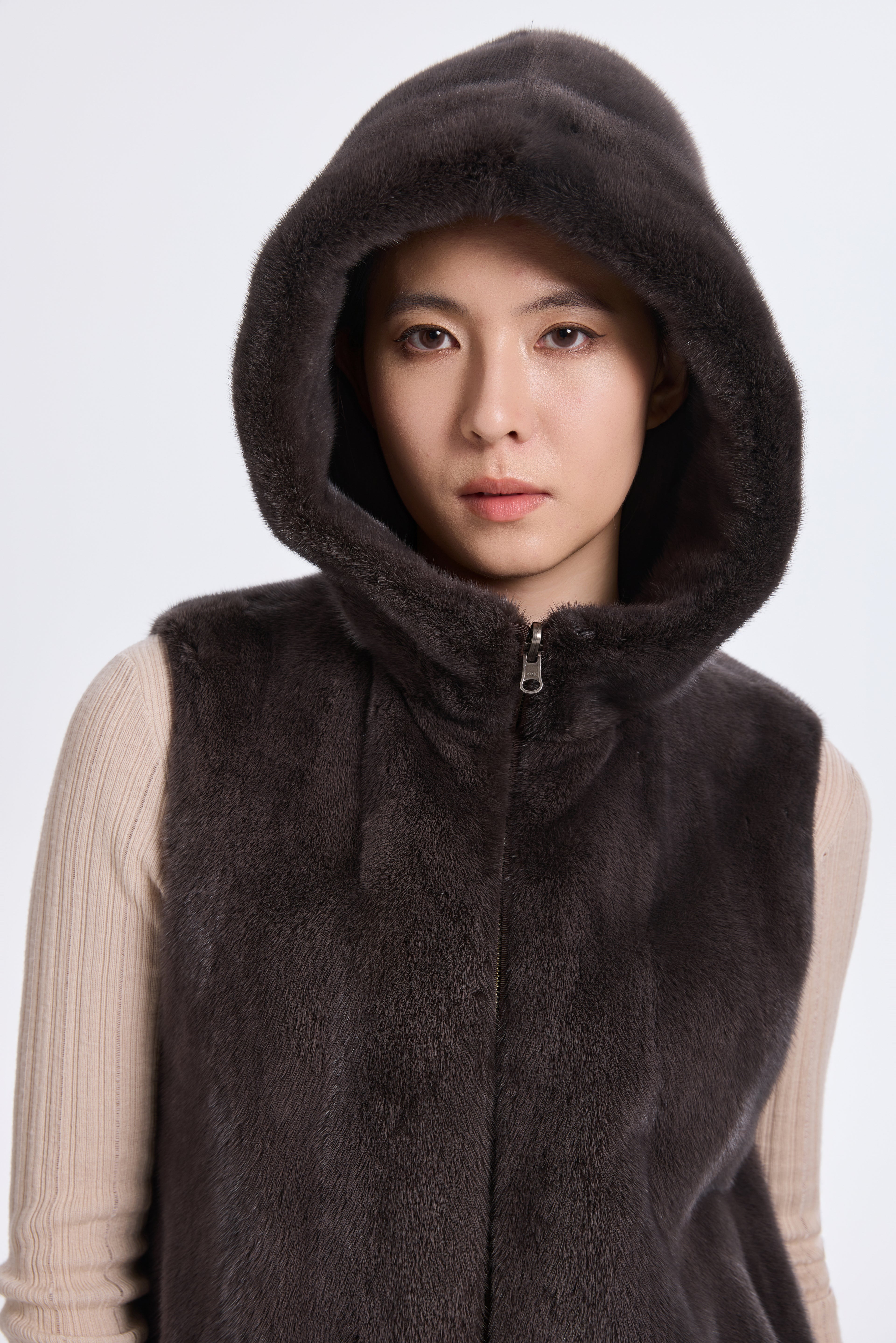 SMOKE PEARL MINK VEST REV. TO TAFFETA