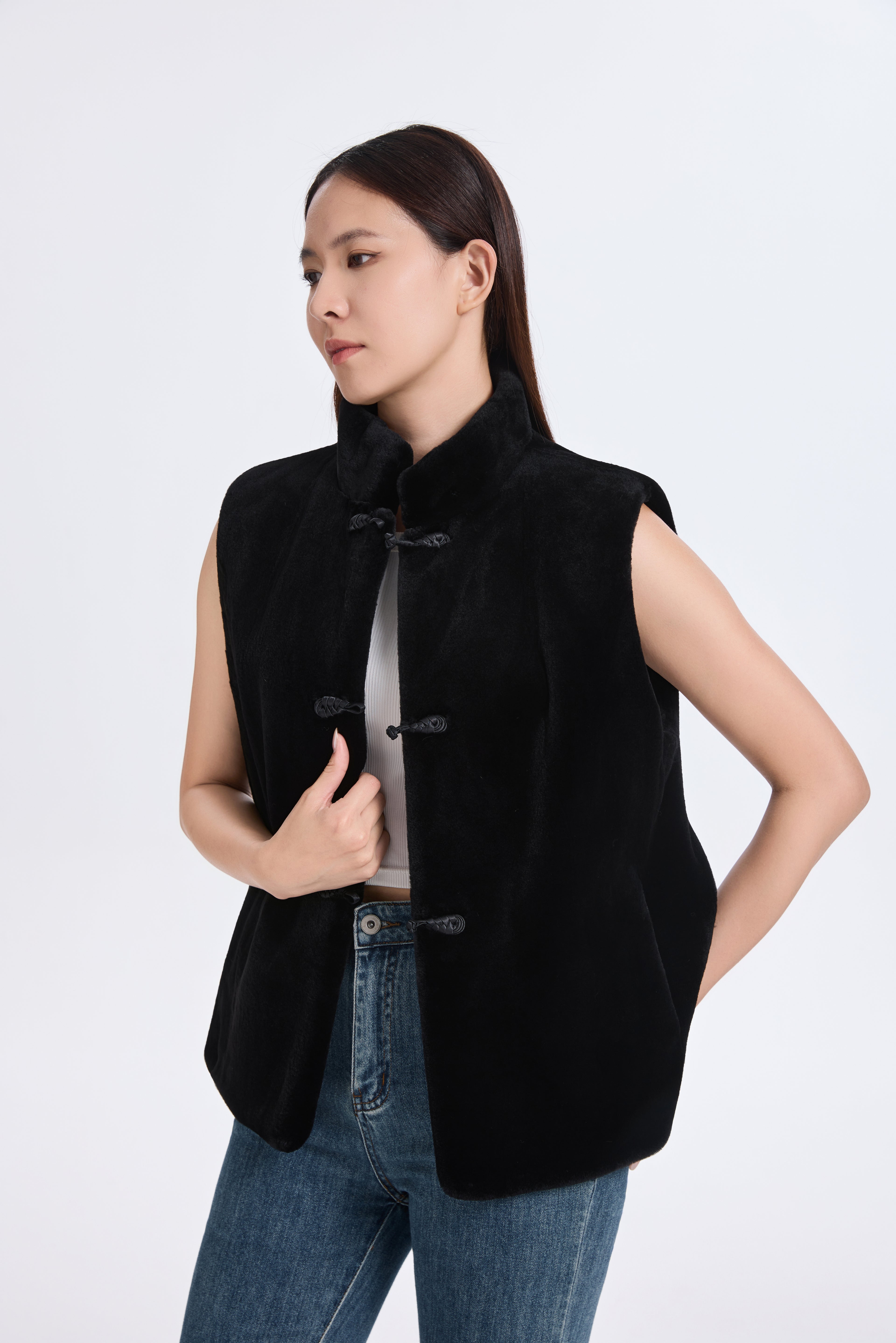 BLACK SHEARED MINK VEST