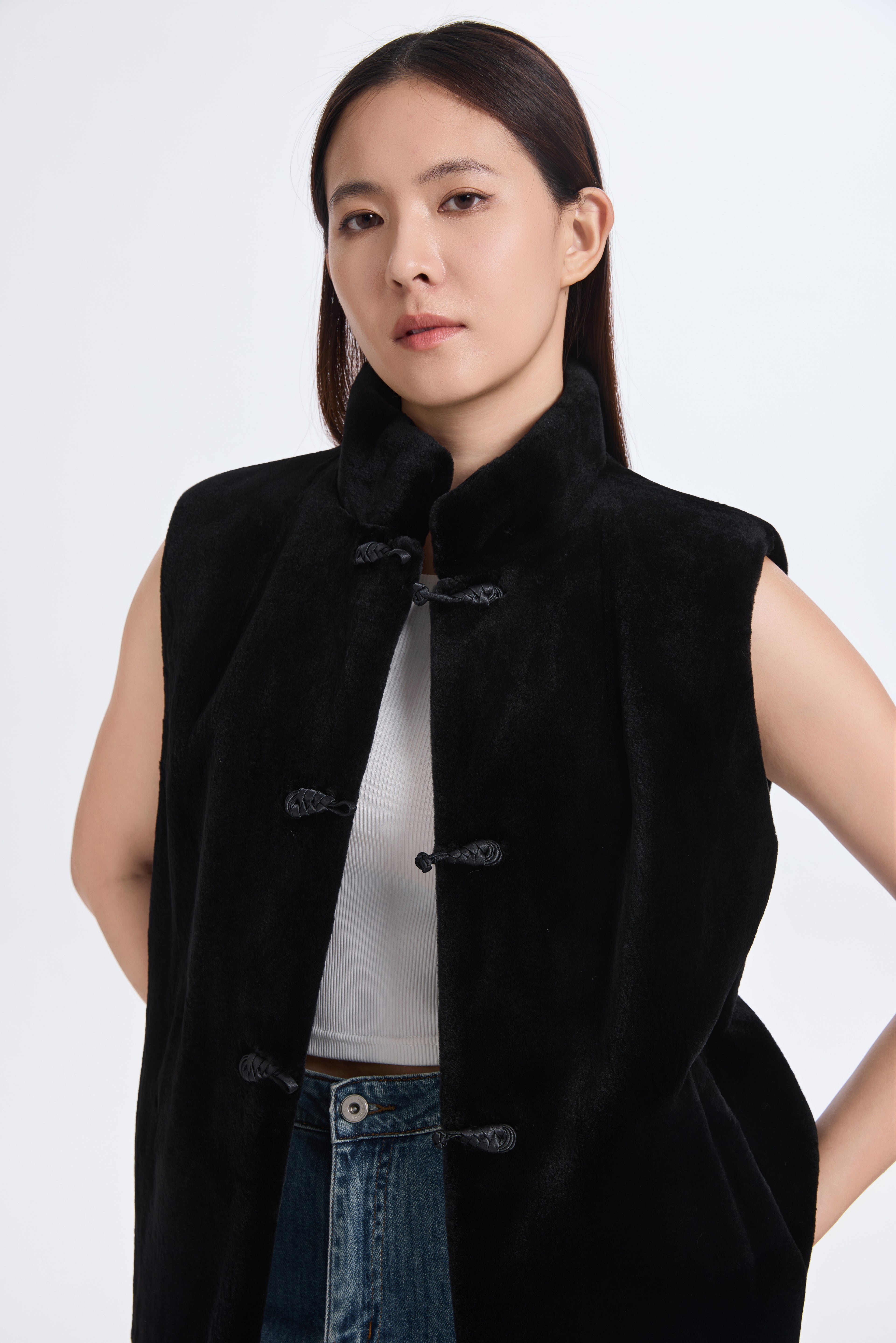 BLACK SHEARED MINK VEST
