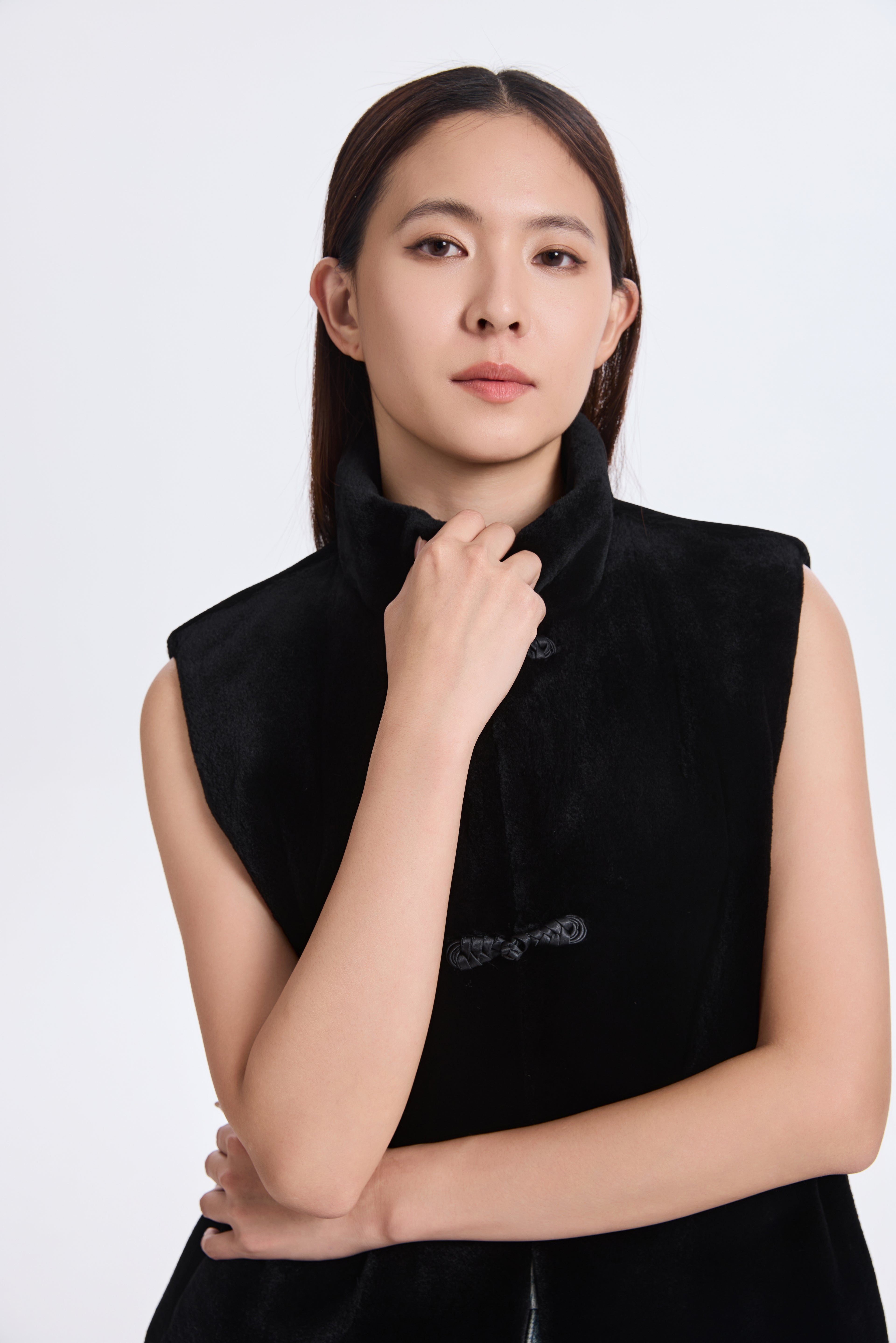 BLACK SHEARED MINK VEST