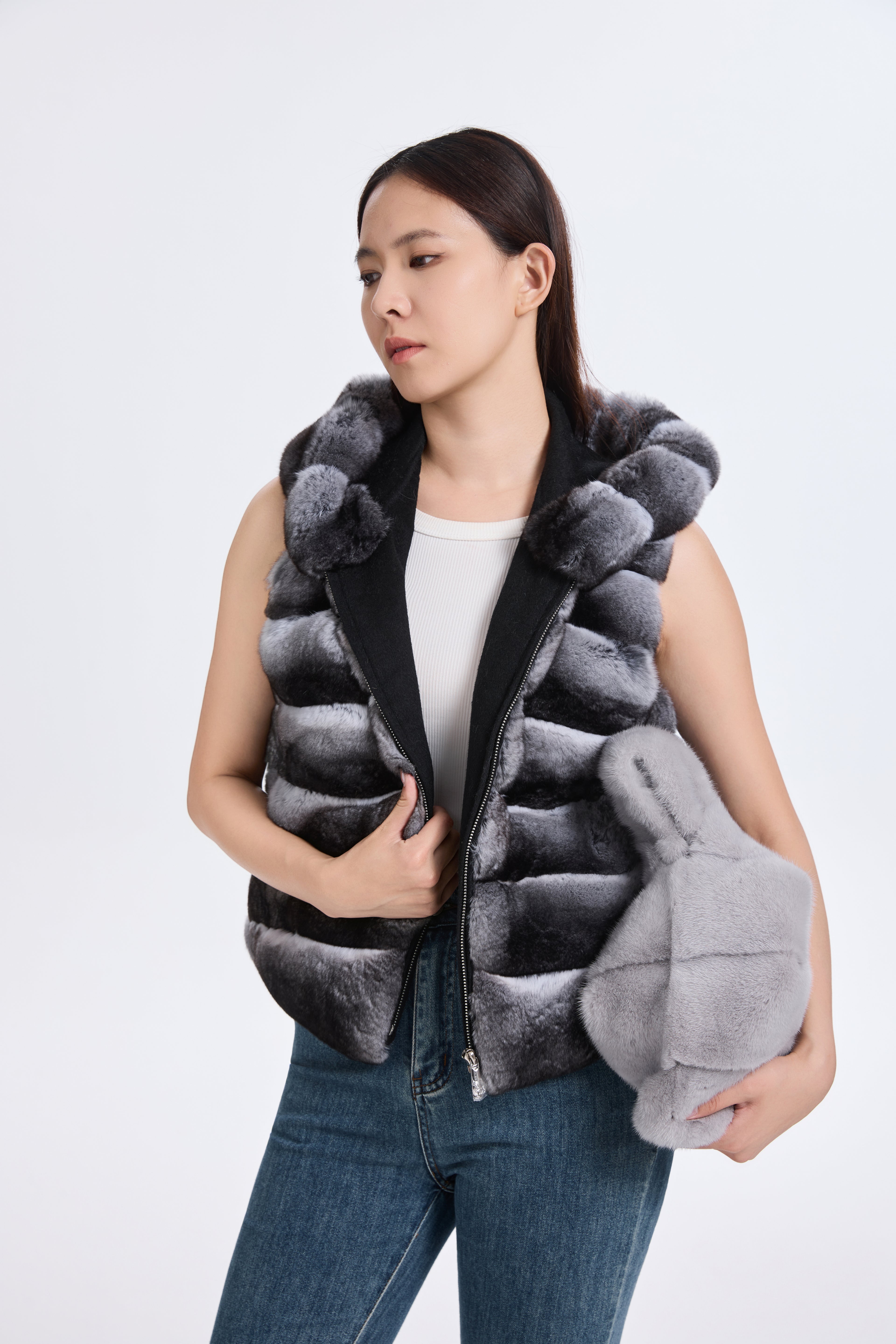 CHINCHILLA VEST WITH HOOD RUFF