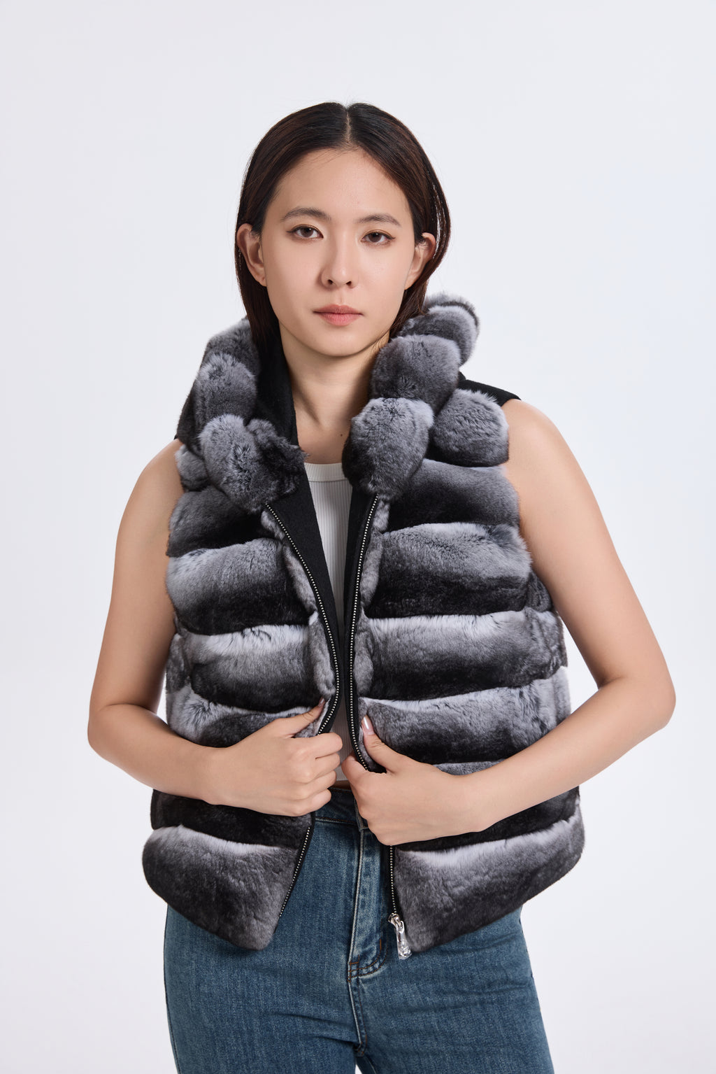 CHINCHILLA VEST WITH HOOD RUFF