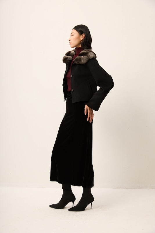 BLACK CASHMERE JACKET WITH CHINCHILLA COLLAR