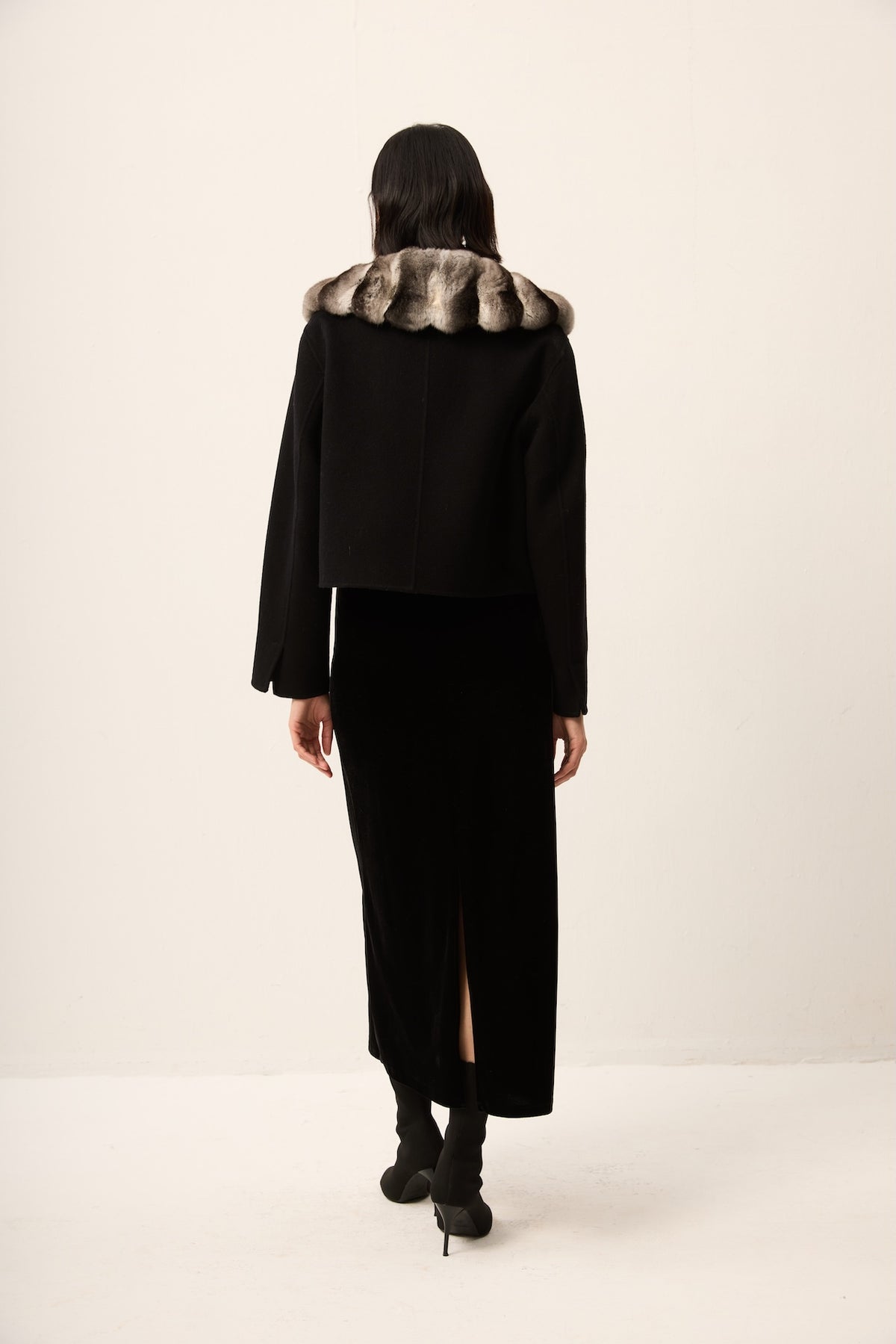 BLACK CASHMERE JACKET WITH CHINCHILLA COLLAR