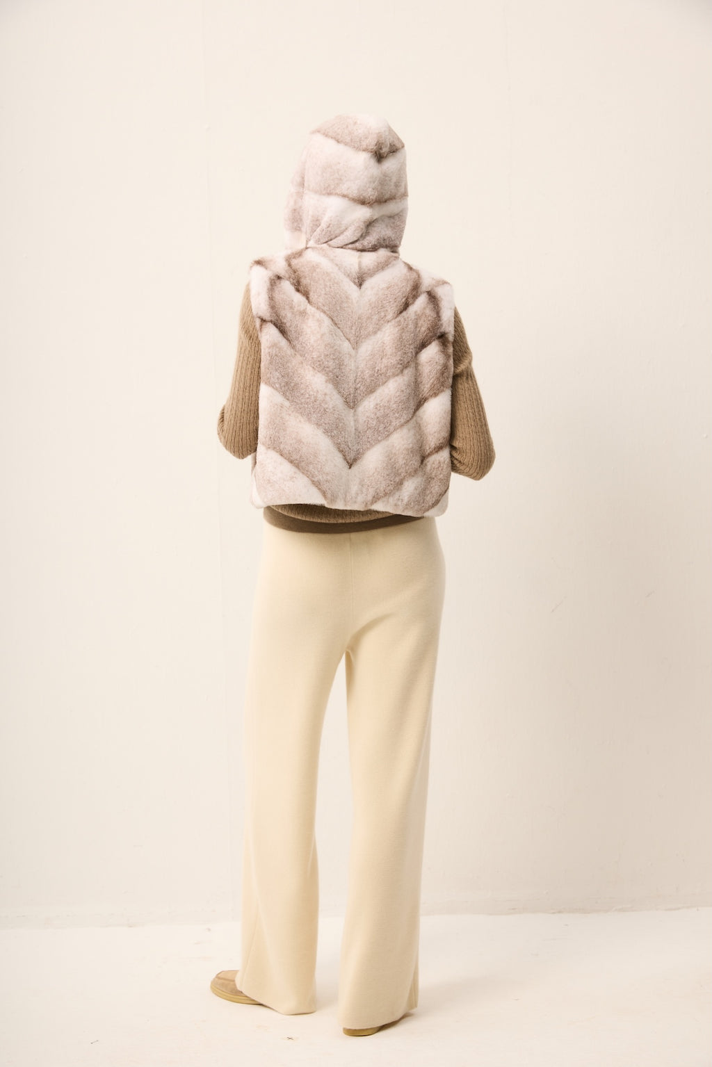 BLACK CROSS MINK KNIT VEST WITH HOOD