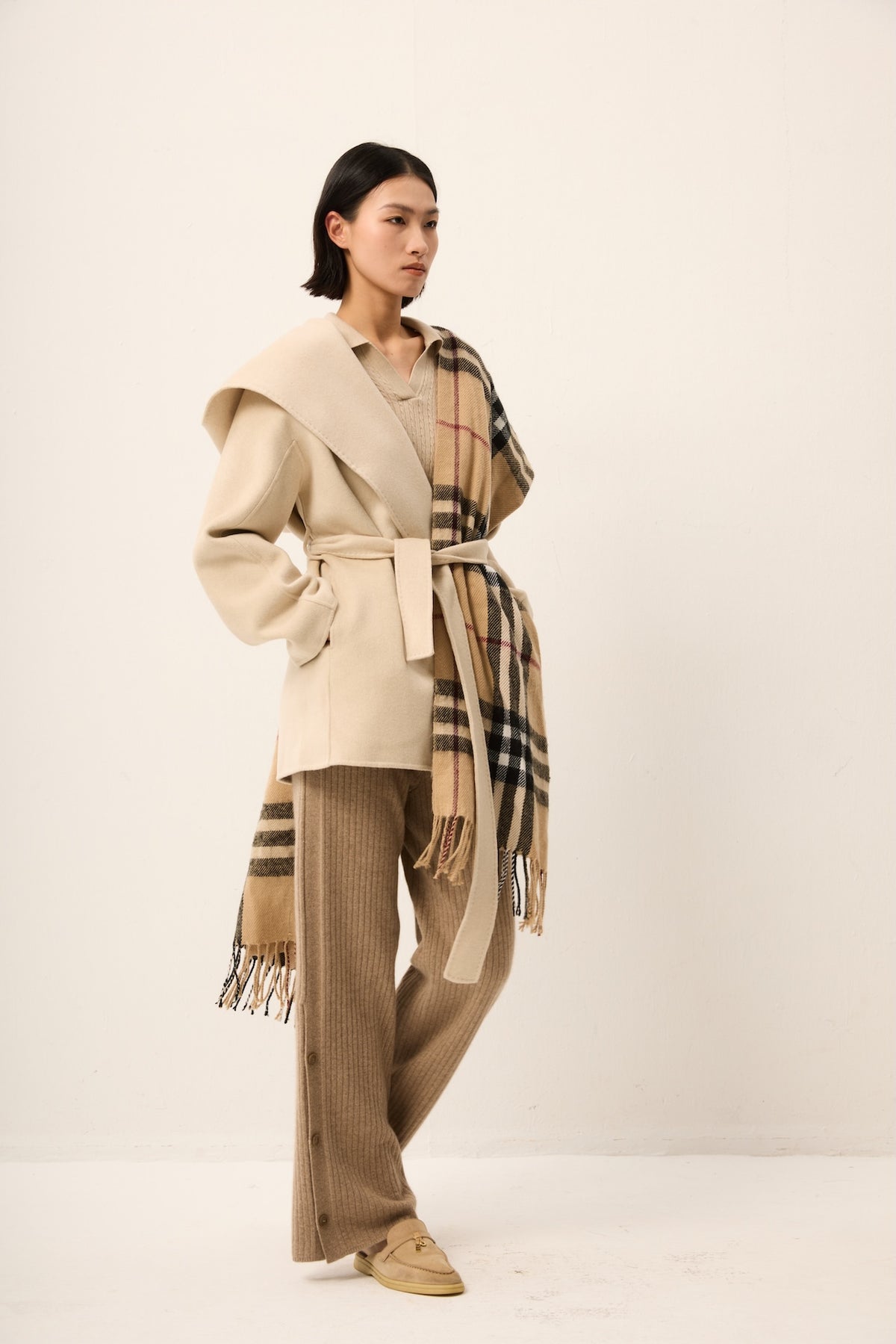 SHORT BEIGE CASHMERE WRAP COAT