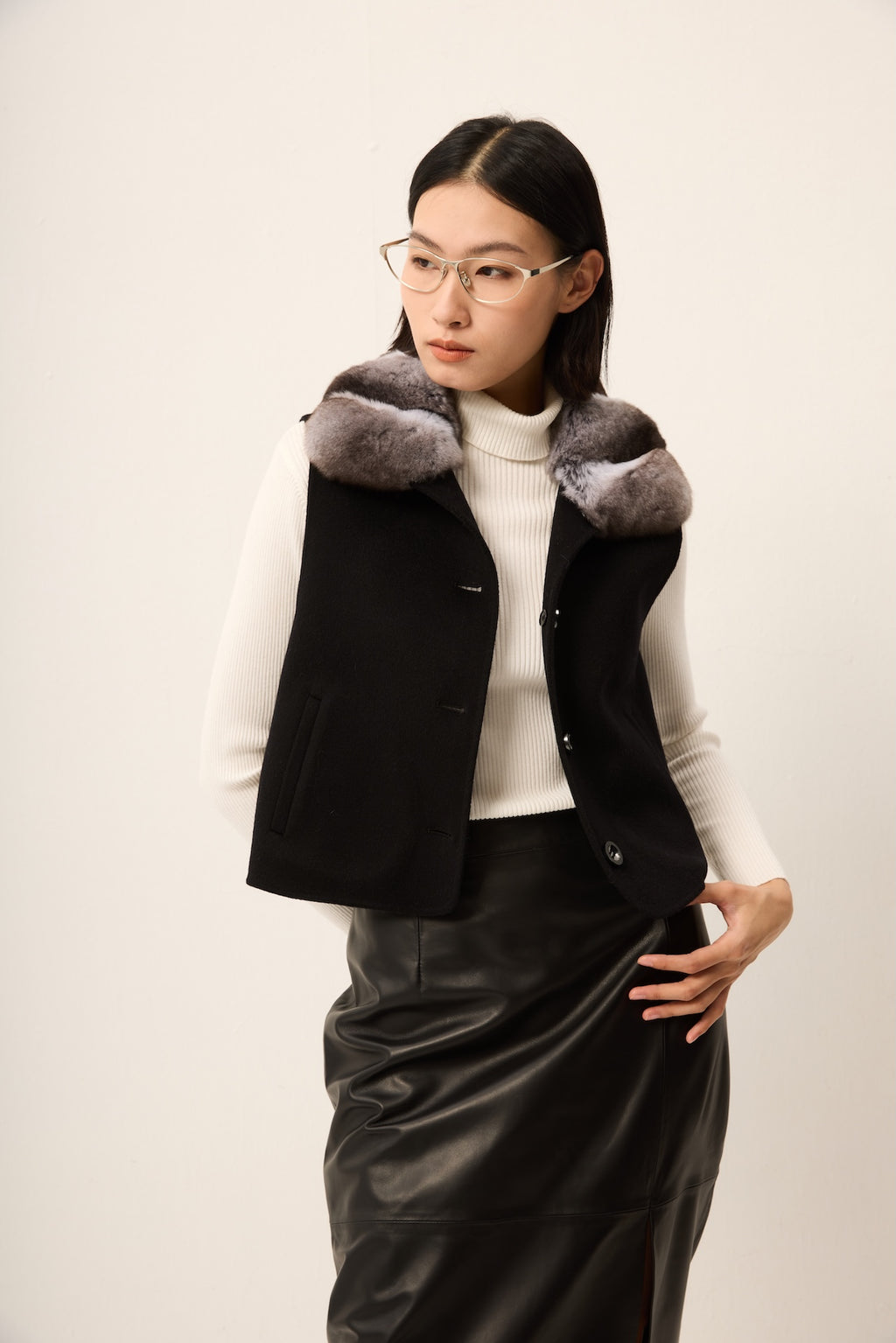BLACK CASHMERE VEST WITH CHINCHILLA COLLAR