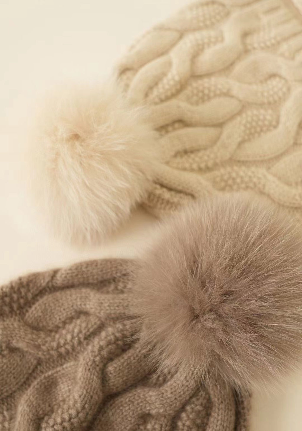 Pom Pom Beanie Cashmere