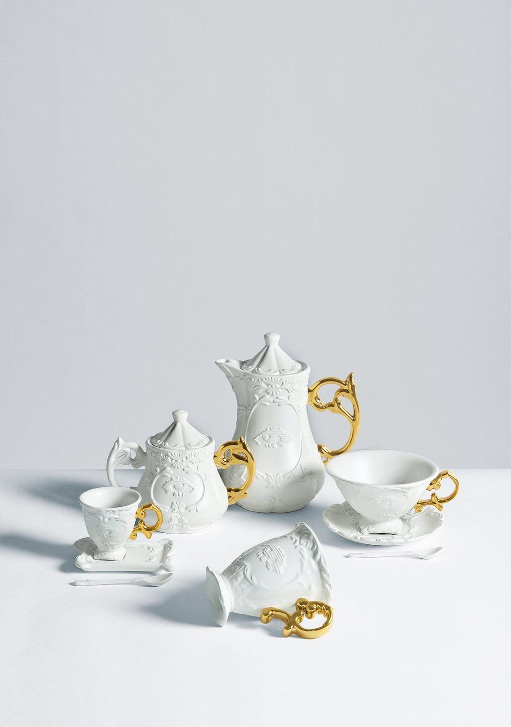 "I-WARES SUGAR BOWL" IN PORCELAIN ø Cm.13 h.15 WITH COL. HANDLES GOLD