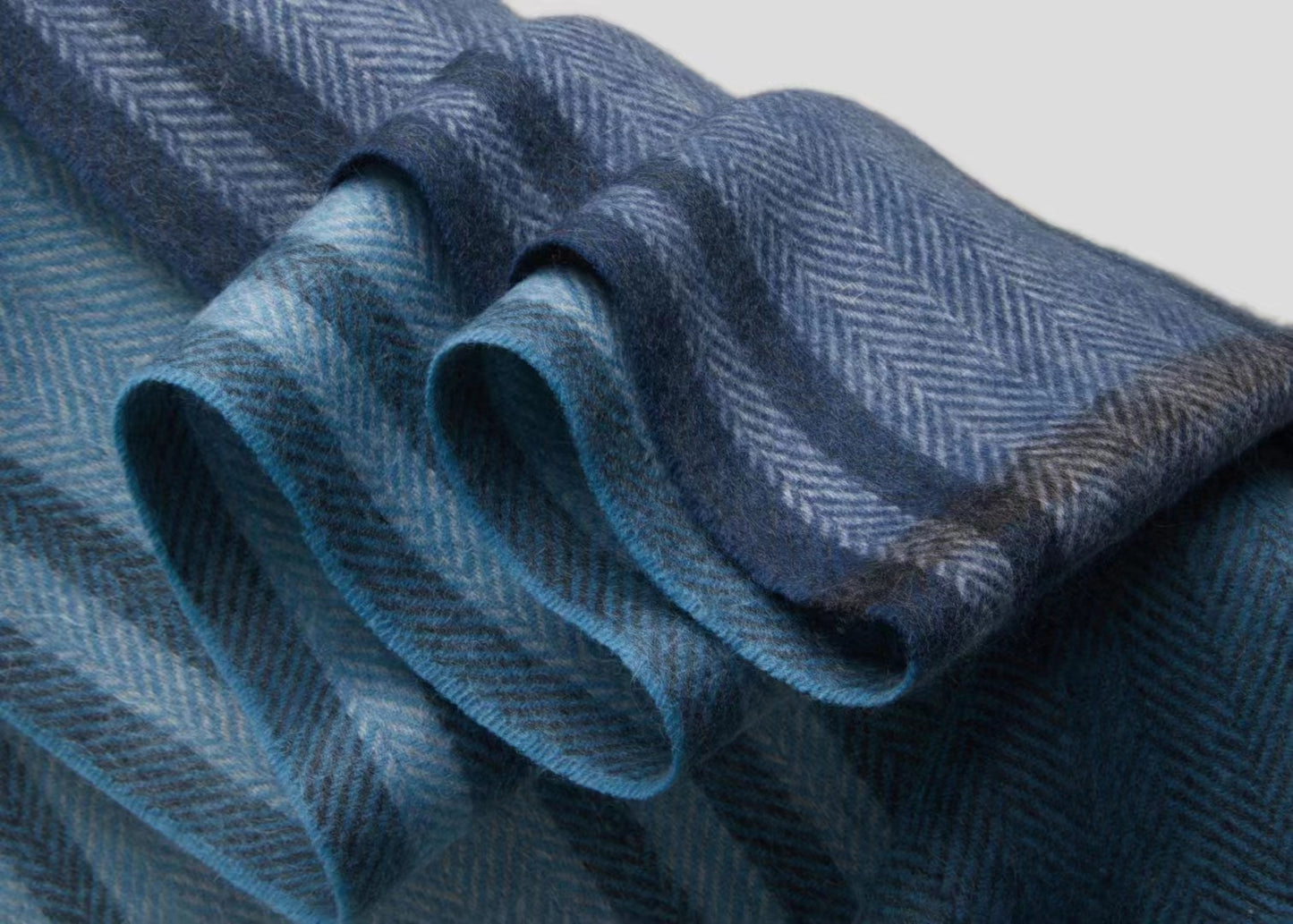 Herringbone Pattern Cashmere Scarf