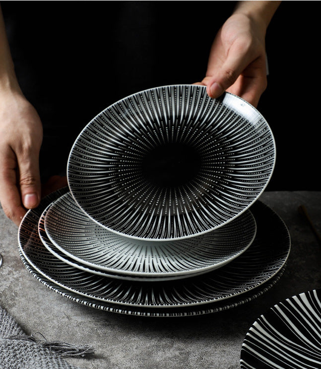 Vortex Black Dinner Plate